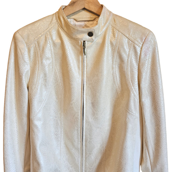 Chico's Snakeskin Embossed Faux Leather Jacket Cream Women's Size 1 (Medium) - Picture 3 of 12